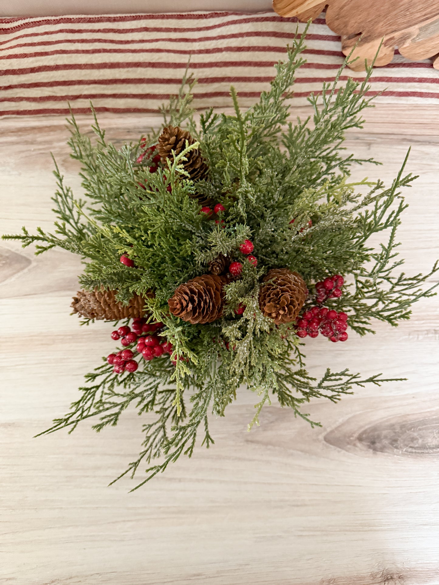 Berry Cedar Frosted Half Sphere