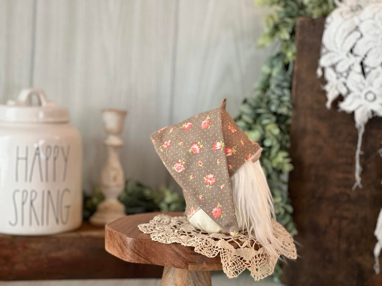 Coral Beige Floral Gnome