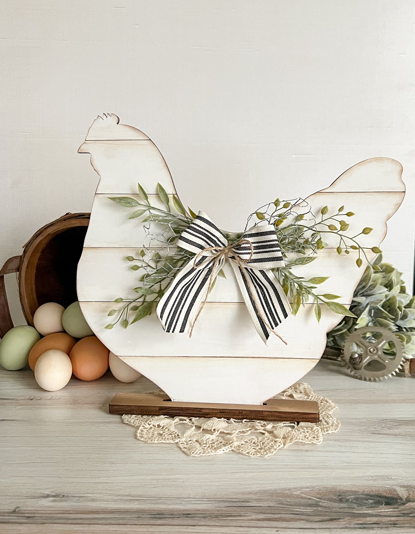 Farmhouse Shiplap Chicken Shelf Sitter