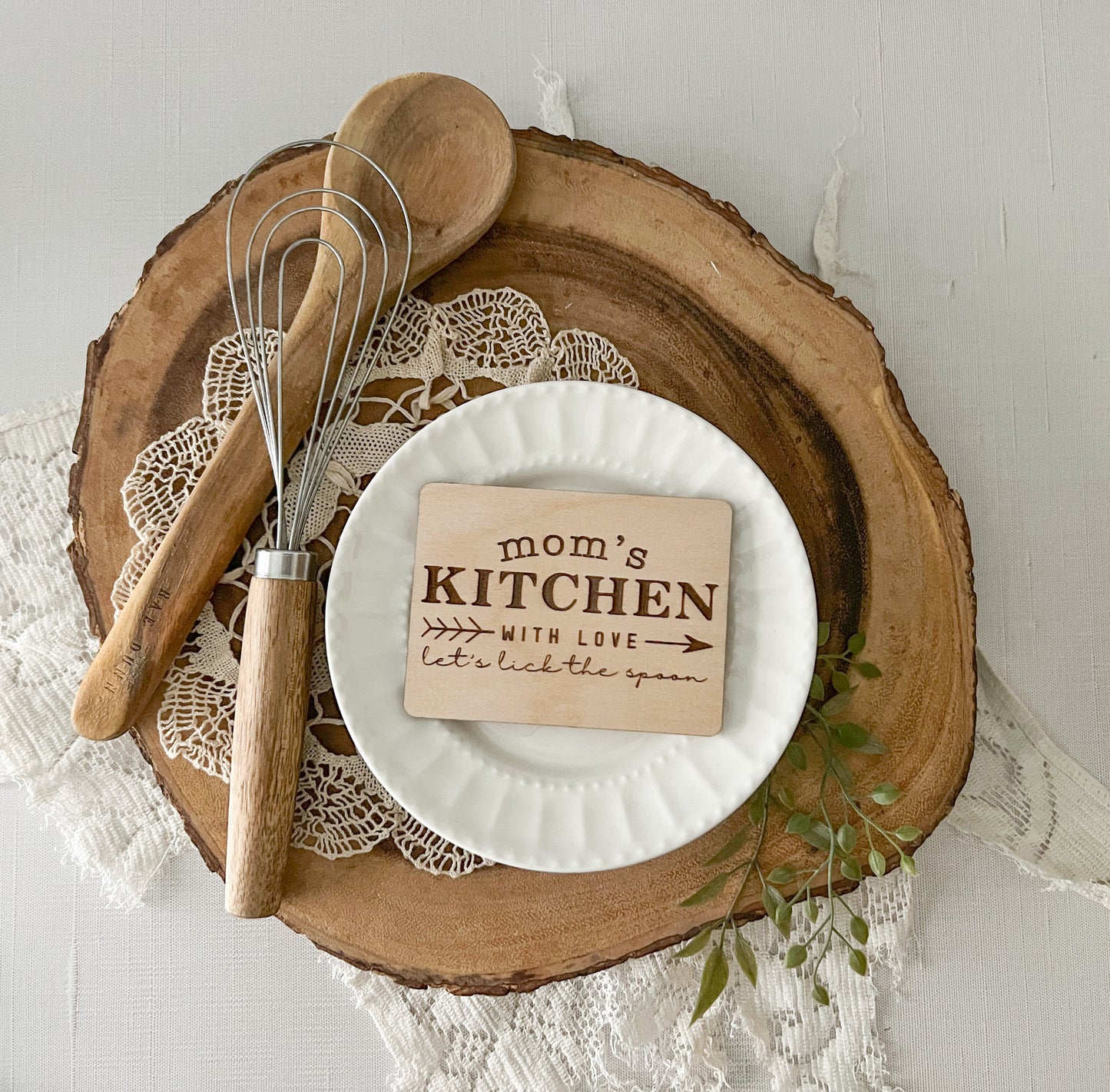 Natural wood Farmhouse Mom’s Kitchen Magnet